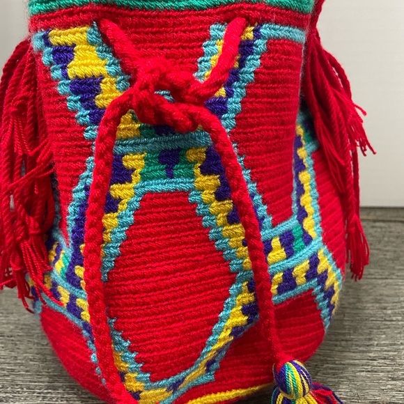 Red Woven Hobo bucket Shoulder Bag. Tassels. Hippie. Pre-owned. - Picture 2 of 12